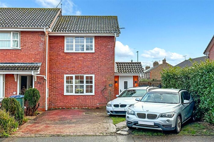 1 Bedroom End Of Terrace House For Sale In Eagles Chase, Littlehampton, West Sussex, BN17
