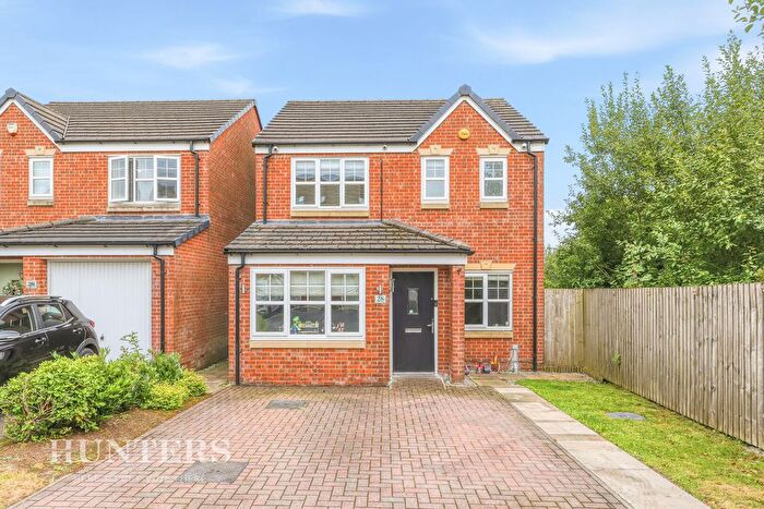 3 Bedroom Detached House For Sale In Mayflower Gardens, Wardle, OL12