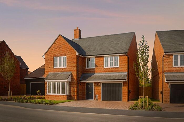 5 Bedroom Detached House For Sale In Kimblewick Road, Great Kimble, Aylesbury, HP17