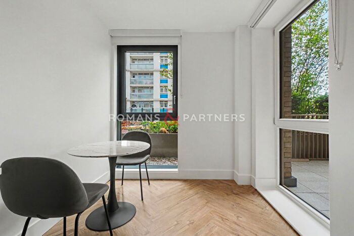 1 Bedroom Studio To Rent In Estelle House, Bow, E3