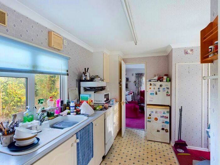 2 Bedroom Property For Sale In Drovers Rise, Shepherds Grove Park