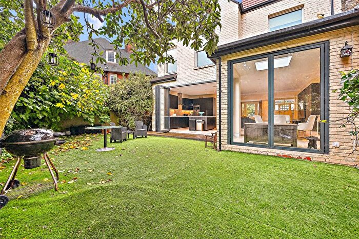 3 Bedroom Semi Detached House For Sale In Sutton Lane South, Chiswick, London, W4