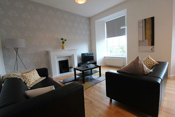 2 Bedroom Flat To Rent In Ballumbie House Elm Rise, Broughty Ferry, Dundee, DD5