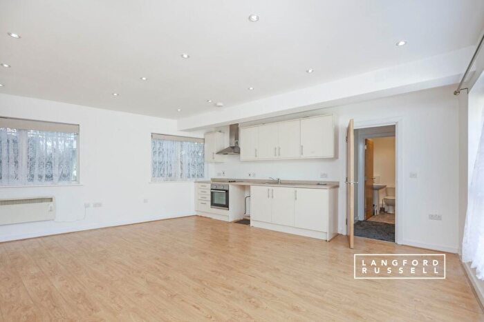 1 Bedroom Flat To Rent In Anglesea Road Orpington, BR5