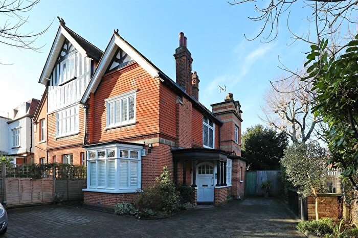 2 Bedroom Flat To Rent In Gwendolen Avenue, Putney Hill, SW15