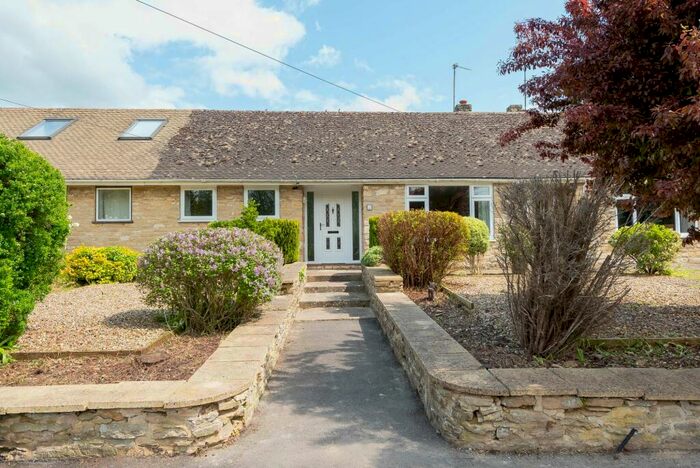 2 Bedroom Terraced Bungalow For Sale In New Mill Lane, Witney, OX29