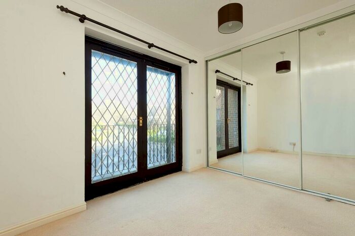 1 Bedroom Flat To Rent In Robina Close, Northwood Hills, Northwood, HA6