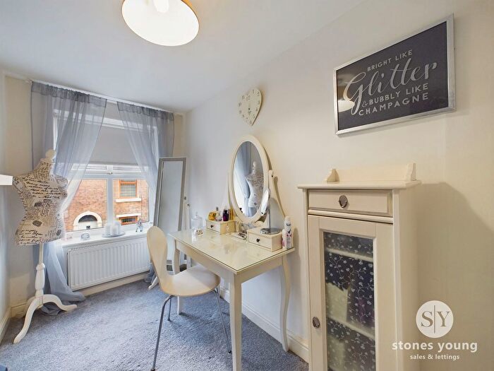 2 Bedroom Cottage For Sale In West View Place, Blackburn, BB2