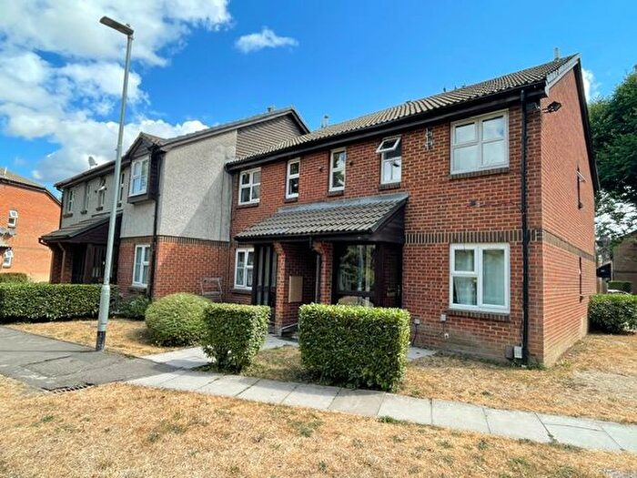 1 Bedroom Flat To Rent In Tavistock Road, West Drayton, UB7