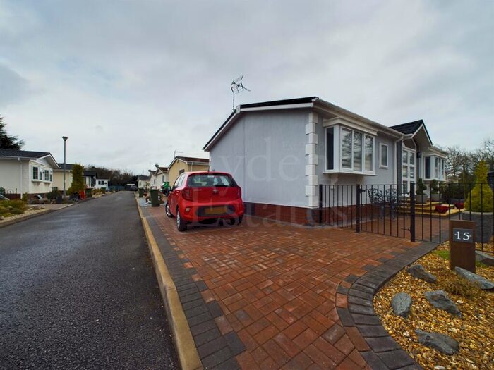 2 Bedroom Park Home For Sale In The Willows, Cleobury Road, Far Forest, DY14