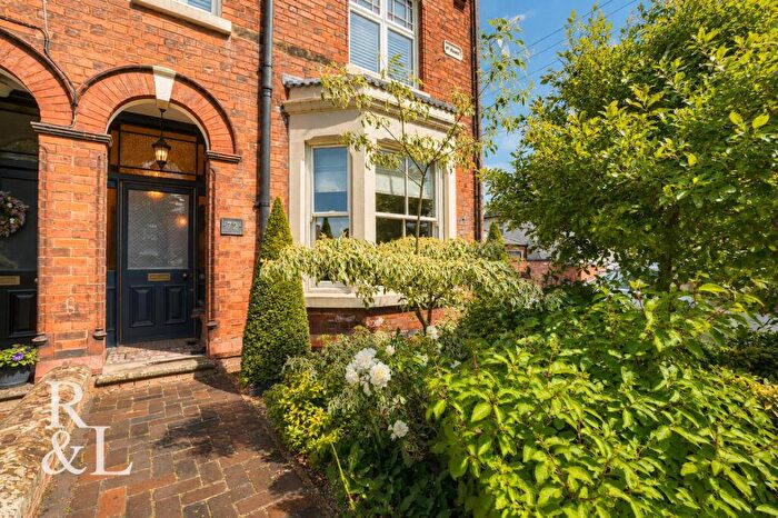 5 Bedroom House For Sale In Tamworth Road, Ashby-De-La-Zouch, LE65