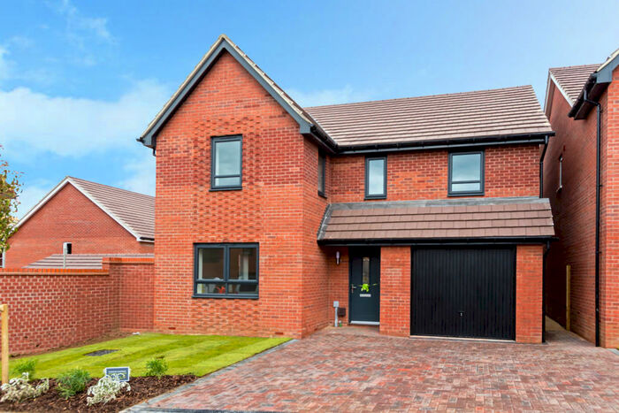 4 Bedroom Detached House To Rent In Pinnels Road, Wellingborough, NN8