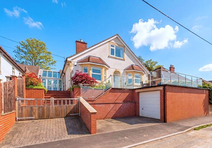 4 Bedroom Detached House For Sale In Bristol Road, Radstock, BA3