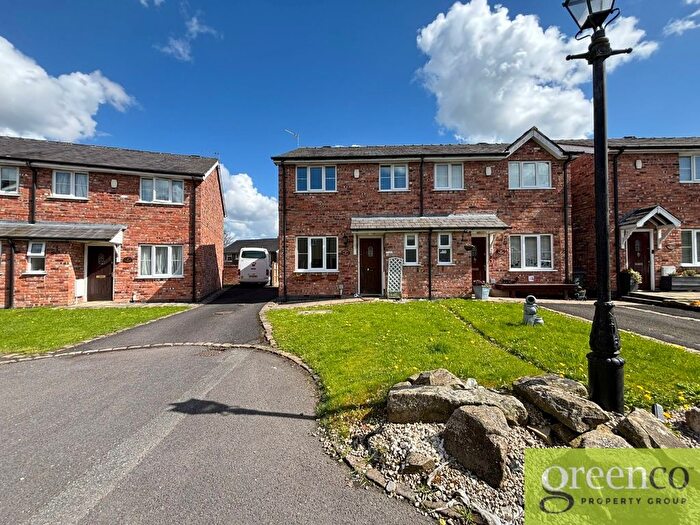 3 Bedroom Semi Detached House To Rent In Charlton Fold, Little Hulton, Salford, M28