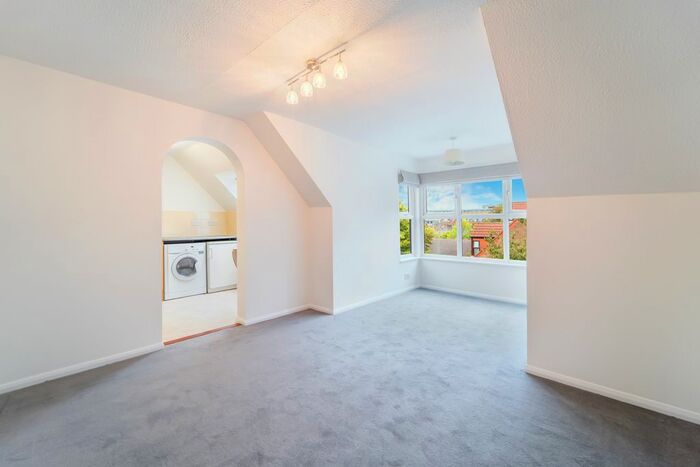 1 Bedroom Flat To Rent In Pursewardens Close, London, W13