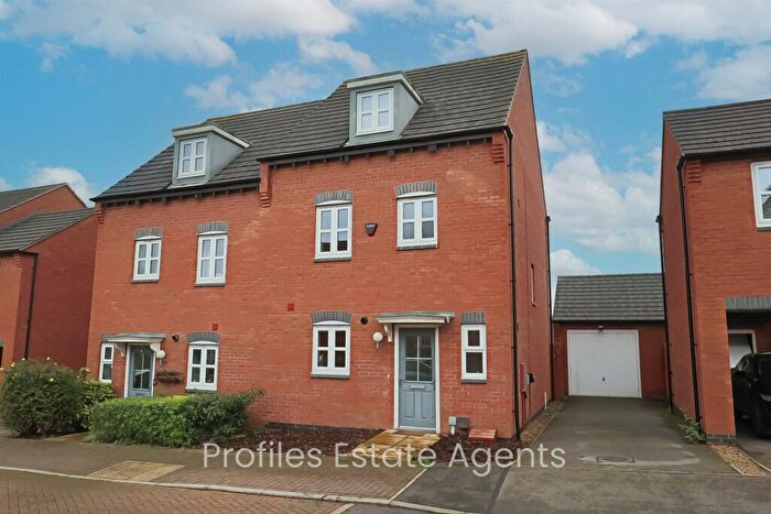 4 Bedroom Semi-Detached House For Sale In Olympic Way, Hinckley, LE10