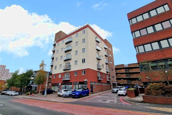 2 Bedroom Flat To Rent In Gowring House Market Street, Bracknell, RG12