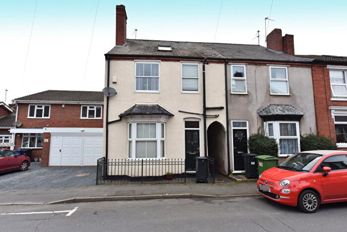 3 Bedroom End Of Terrace House For Sale In Kingswinford, Park Street, DY6