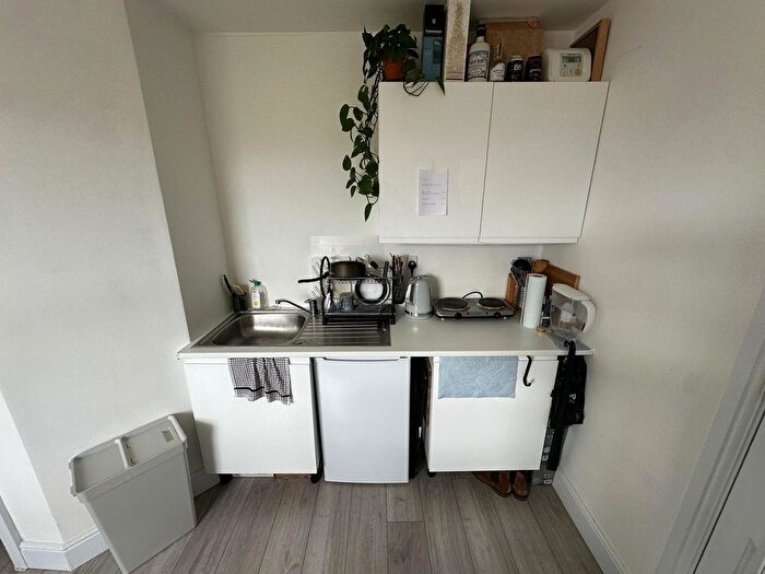 Studio To Rent In Charsley Road, London, SE6