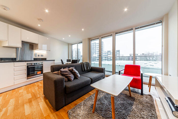 2 Bedroom Flat To Rent In Keymer Place, Canary Wharf, E14