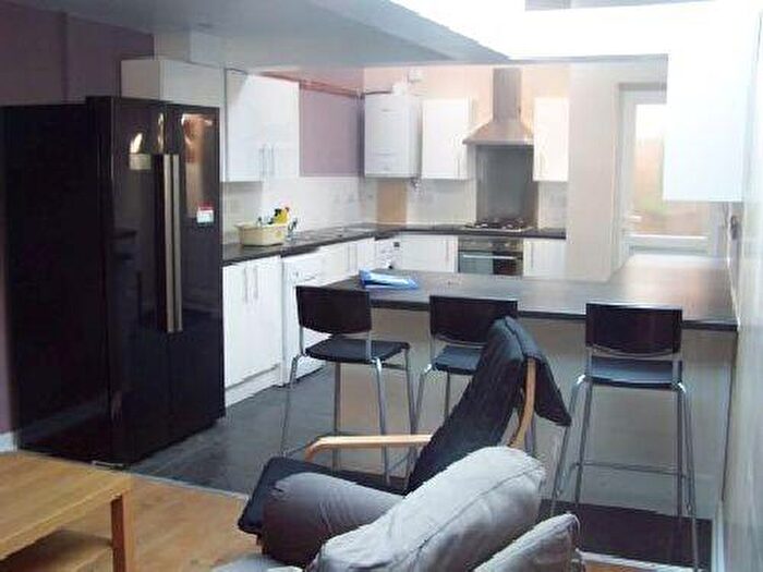 5 Bedroom House To Rent In Lime Avenue, Selly Oak, Birmingham, West Midlands, B29