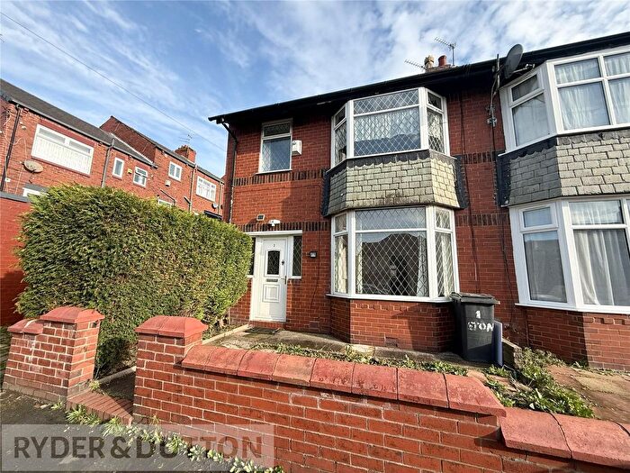 3 Bedroom Semi Detached House To Rent In Eton Avenue, Coppice, Oldham, OL8