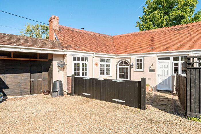 2 Bedroom Bungalow For Sale In Letcombe Regis, Wantage, Oxfordshire, OX12