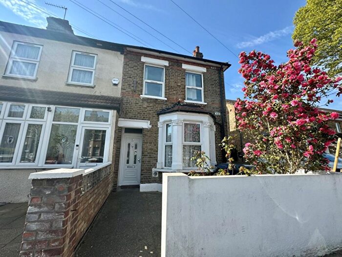 2 Bedroom Flat To Rent In Dudley Road, Southall, UB2