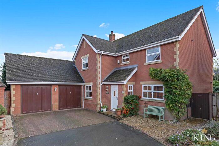 4 Bedroom Detached House For Sale In Jacksons Meadow, Bidford-On-Avon, Alcester, B50