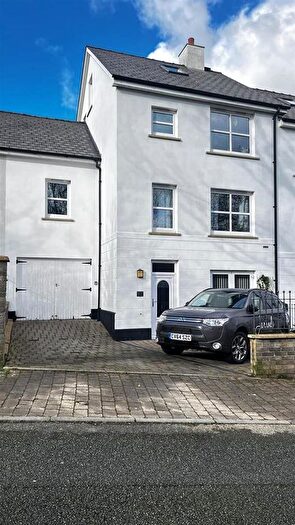 4 Bedroom Town House For Sale In Kensington Gardens, Haverfordwest, SA61