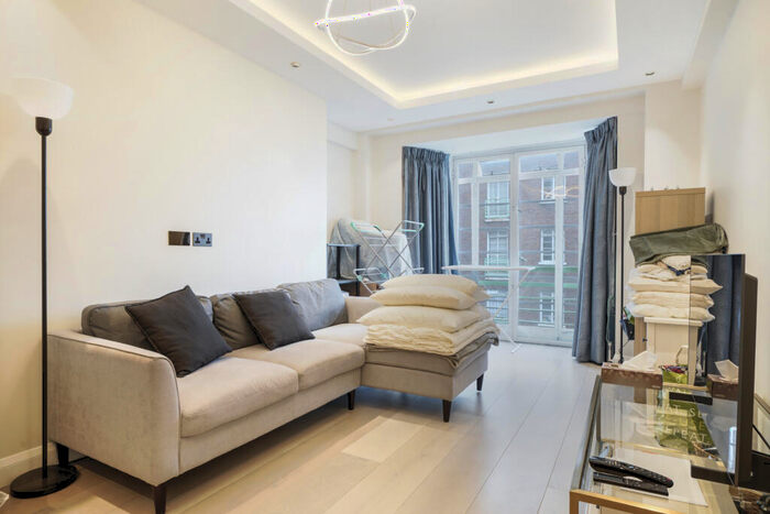 3 Bedroom Flat To Rent In Dorset House, Gloucester Place, NW1