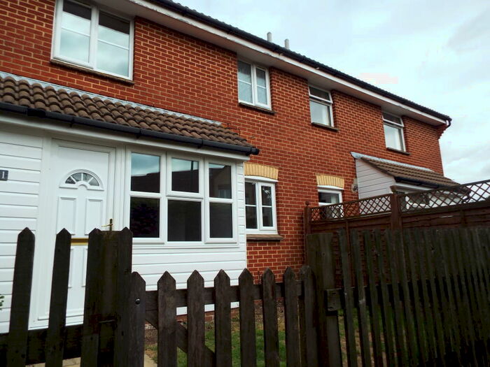 1 Bedroom House To Rent In Throop, Shawford Road, BH8
