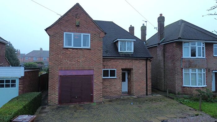 3 Bedroom Detached House For Sale In Broadway, Lincoln, LN2