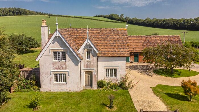 4 Bedroom Detached House For Sale In Holywell, Dorchester, DT2