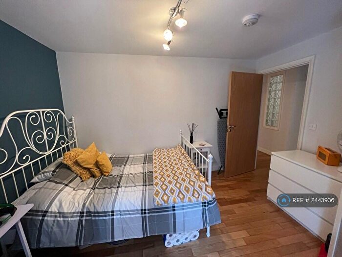 2 Bedroom Flat To Rent In Brook House, Derby, DE1