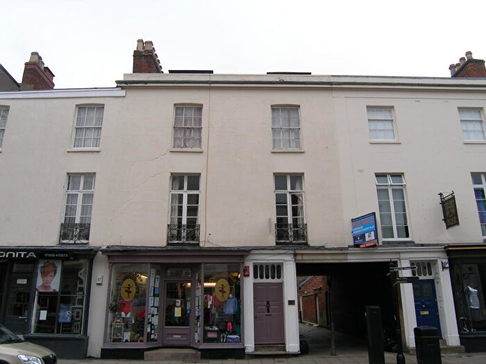 9 Bedroom Apartment To Rent In A & B Warwick Street, Leamington Spa, CV32