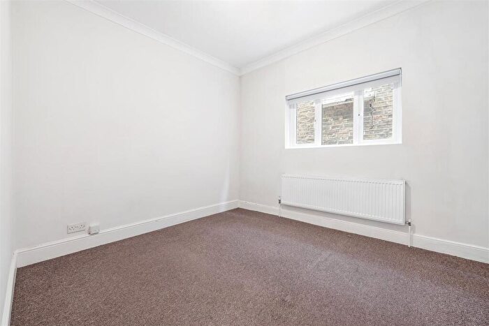 1 Bedroom Flat To Rent In Croydon Road, Anerley, London, SE20