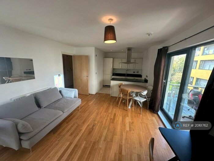 1 Bedroom Flat To Rent In Lock House, London, NW1