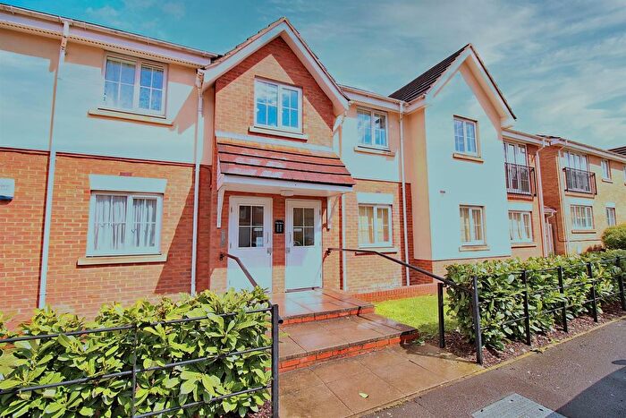 2 Bedroom Flat To Rent In Coleridge Way, Borehamwood, WD6