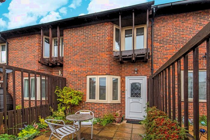 2 Bedroom Terraced House To Rent In Osborne Place, Sutton, SM1