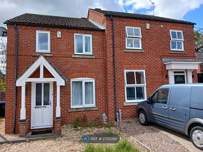 2 Bedroom Semi Detached House To Rent In Curlew Way, Sleaford, NG34