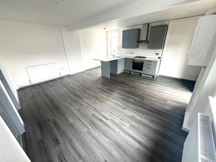 2 Bedroom Flat To Rent In New Street, Bridgtown, Cannock, WS11