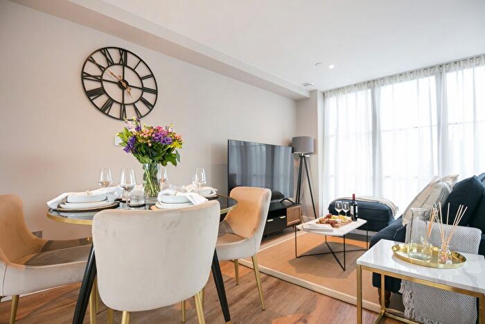 1 Bedroom Maisonette To Rent In Kelvedon Road, Parsons Green, Fulham, SW6