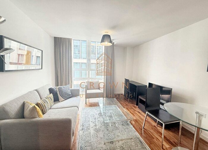 1 Bedroom Flat To Rent In Lamb's Passage - Short Let, Moorgate, EC1Y