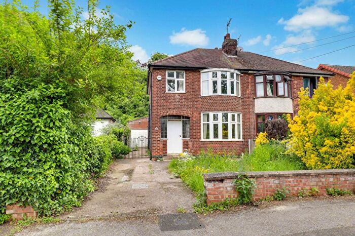 3 Bedroom Semi-Detached House For Sale In Midland Road, Carlton, NG4