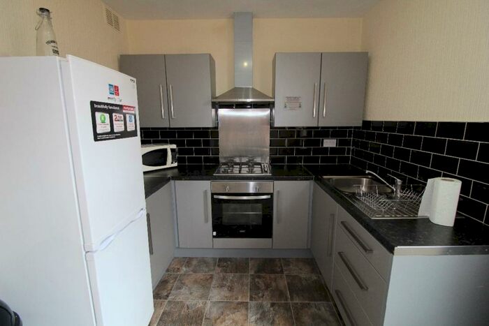 2 Bedroom Apartment To Rent In Latham Street Flat, Preston, Lancashire, PR1