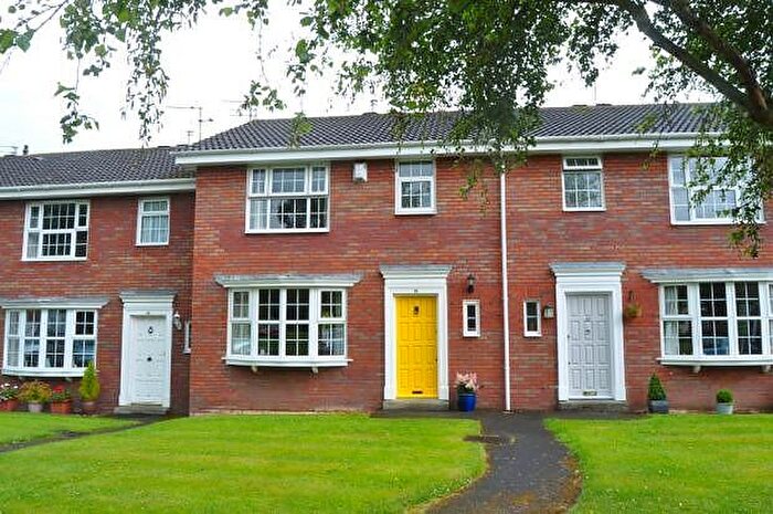 3 Bedroom Terraced House To Rent In Pinfold Court, Handbridge, Chester, CH4