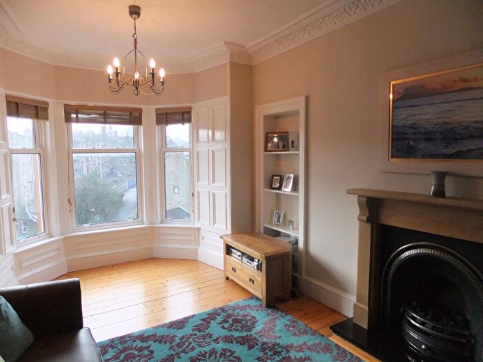 2 Bedroom Flat To Rent In Craiglea Drive, Morningside, Edinburgh, EH10