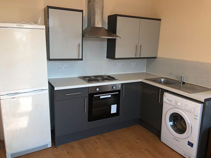 2 Bedroom Flat To Rent In Annfield Street, Dundee, DD1