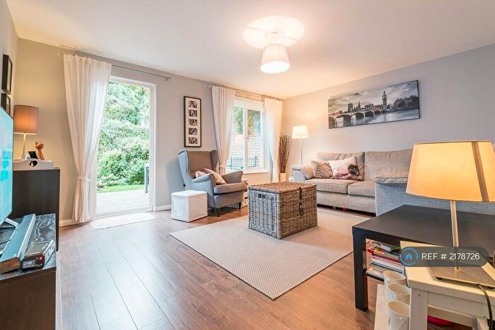 2 Bedroom Terraced House To Rent In Rectory Square, London, E1